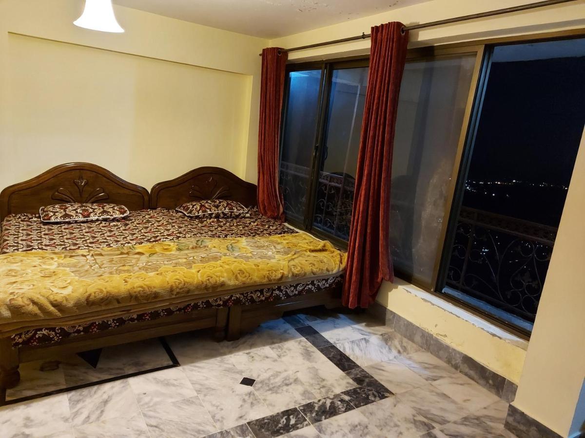 Shahrukh Heights Hotel Murree Exterior photo